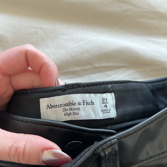 Abercrombie high rise black leather pant - Picture 3 of 4